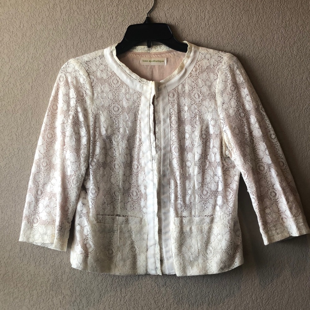 luxe apothetique Lace Jacket